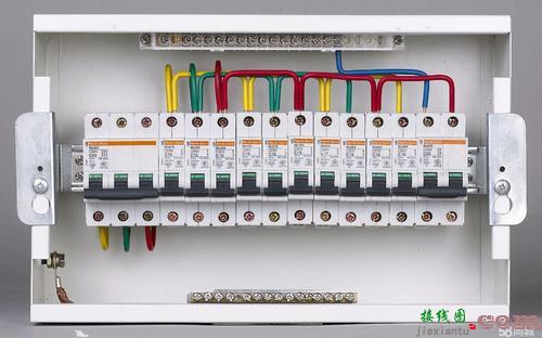 家用配电箱接线示意图-家庭220v灯开关接线图  第7张