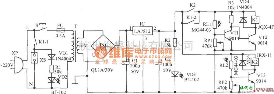 光敏电阻中的光电控制电器插座电路图  第1张