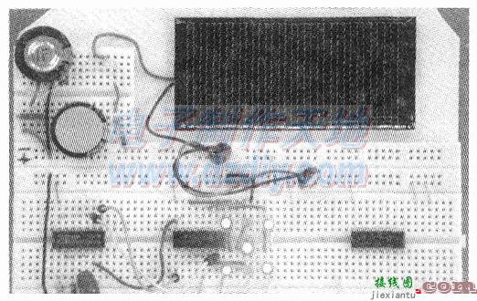 一种用于面包板电路实验的太阳能光伏片电源装置  第2张